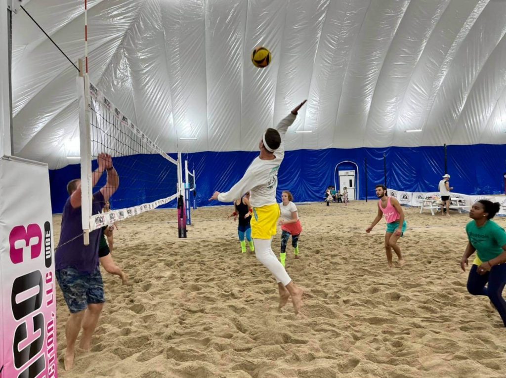 Beach Fun: How to Play a Great Sand Volleyball Game