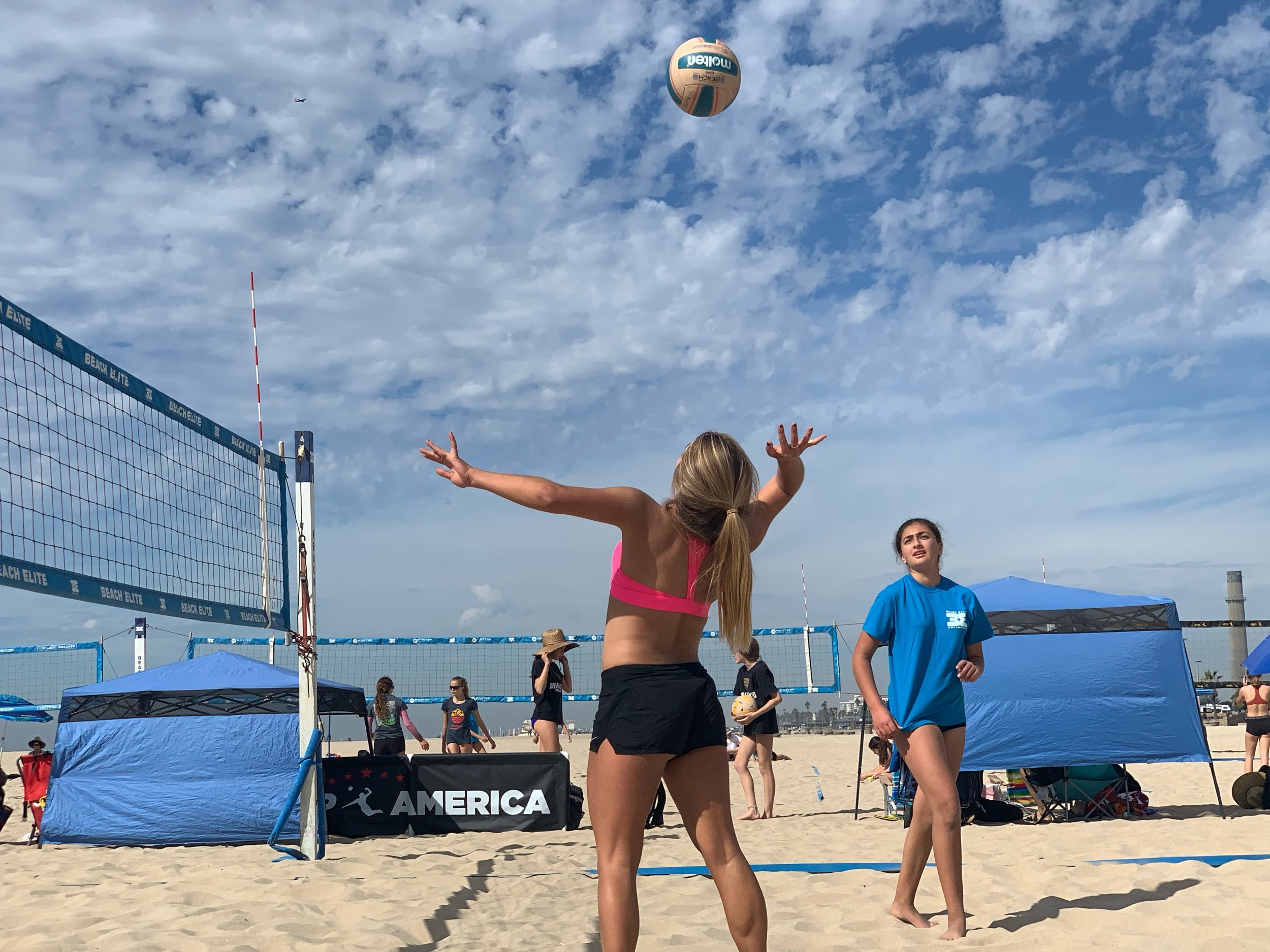 Need a Great Volleyball Program? Try Beach Elite Volleyball Club