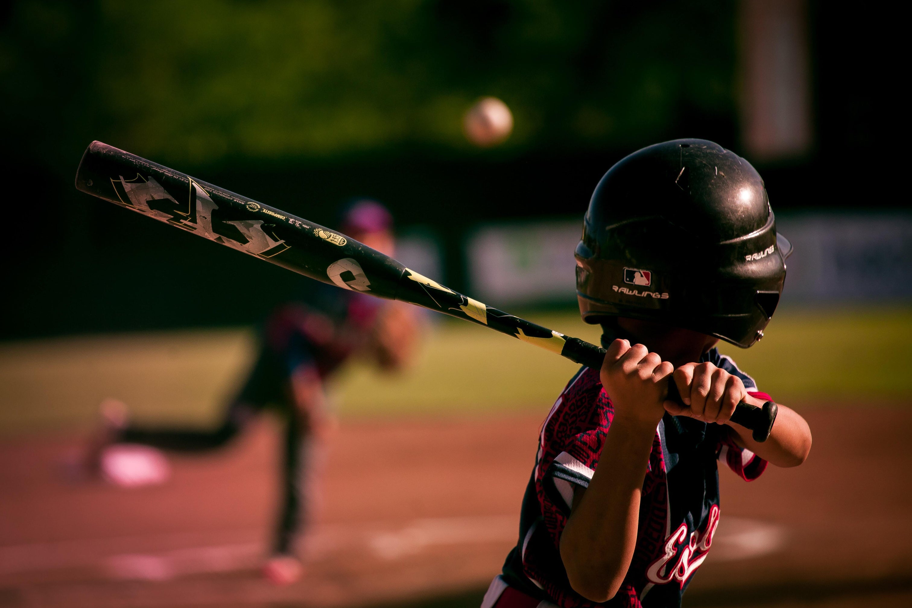 Improve Your Game: The Best Sport Bat Selection Tips