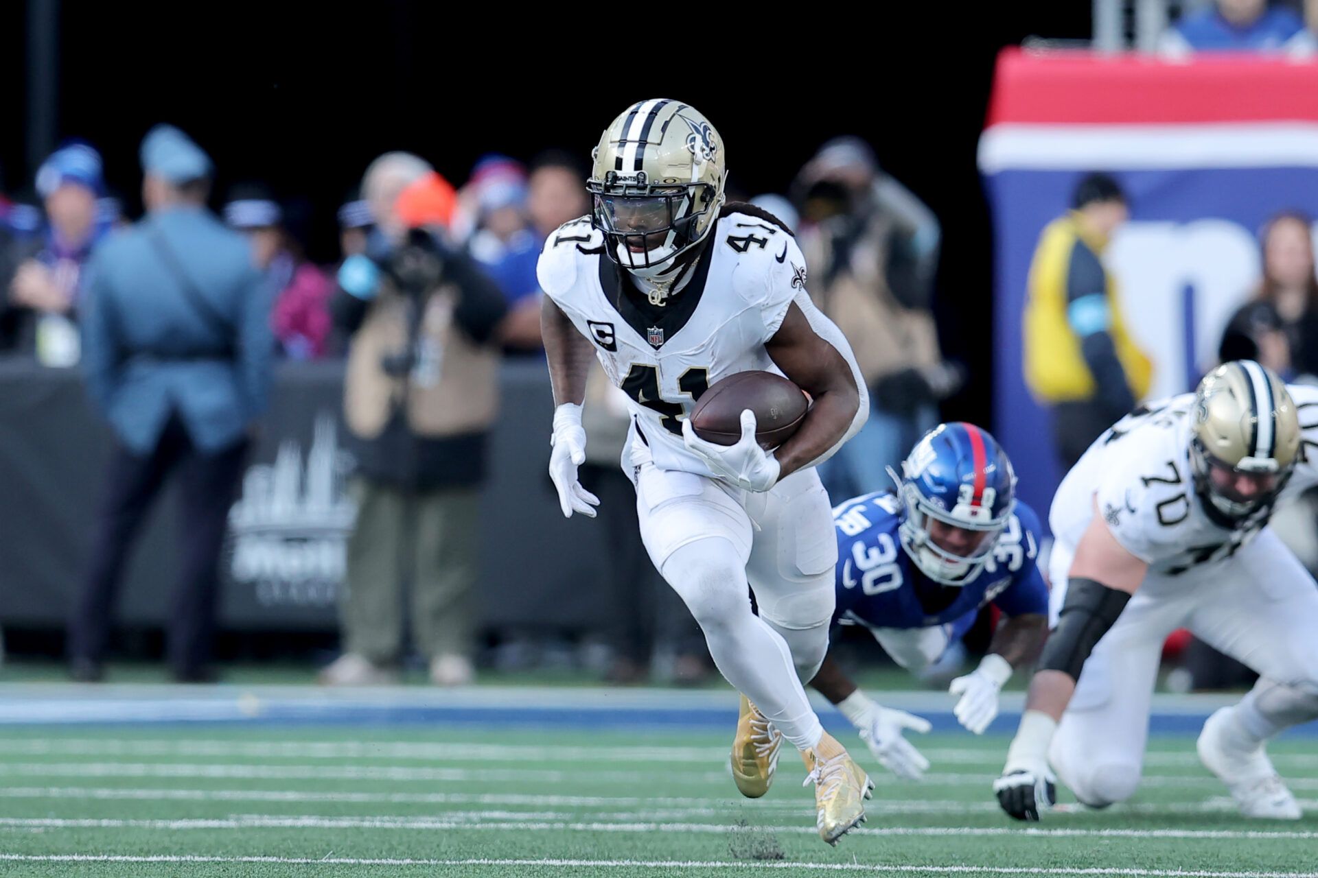 Alvin Kamara Injury Update: The Road to Recovery - Will He Be Back to Full Strength Soon?