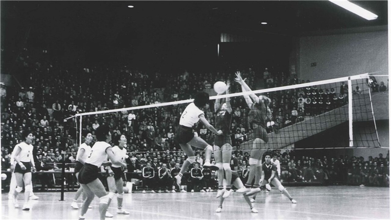 Volleyball Game History: From Humble Beginnings to Global Sport!