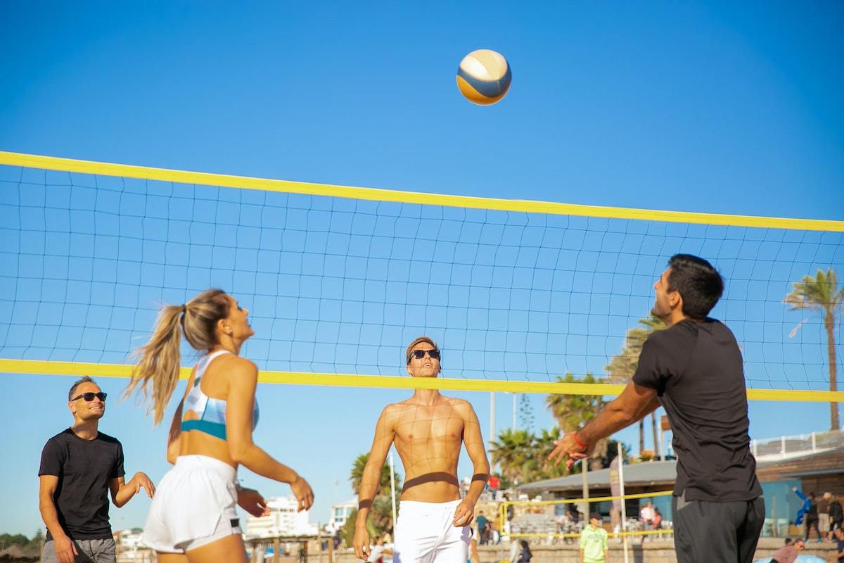 Best Places to Play Volleyball Games: Find a Court Near You!