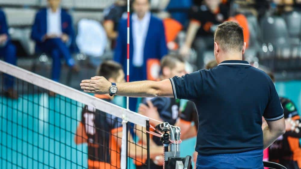 Become a Volleyball Official: Easy Steps for Beginners to start