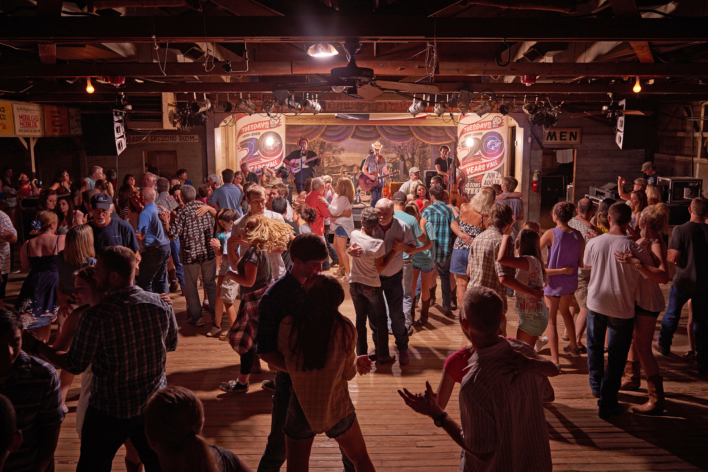 Tex Entertainment Guide: Find Live Music, Festivals & Family Fun.