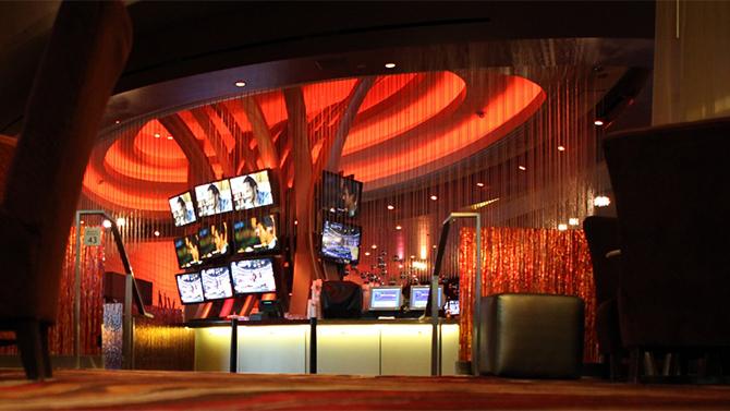 Viejas Entertainment: Maximize Your Fun (Outlets, Casino,Shows)